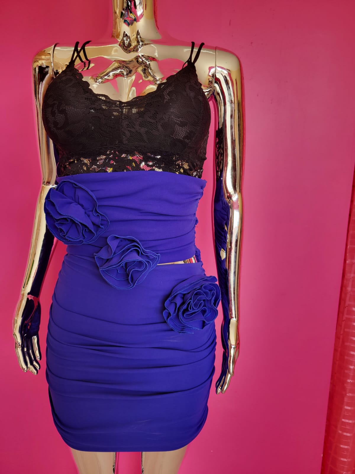 Glamorous Lace and Ruched Mini Dress with Floral Accents