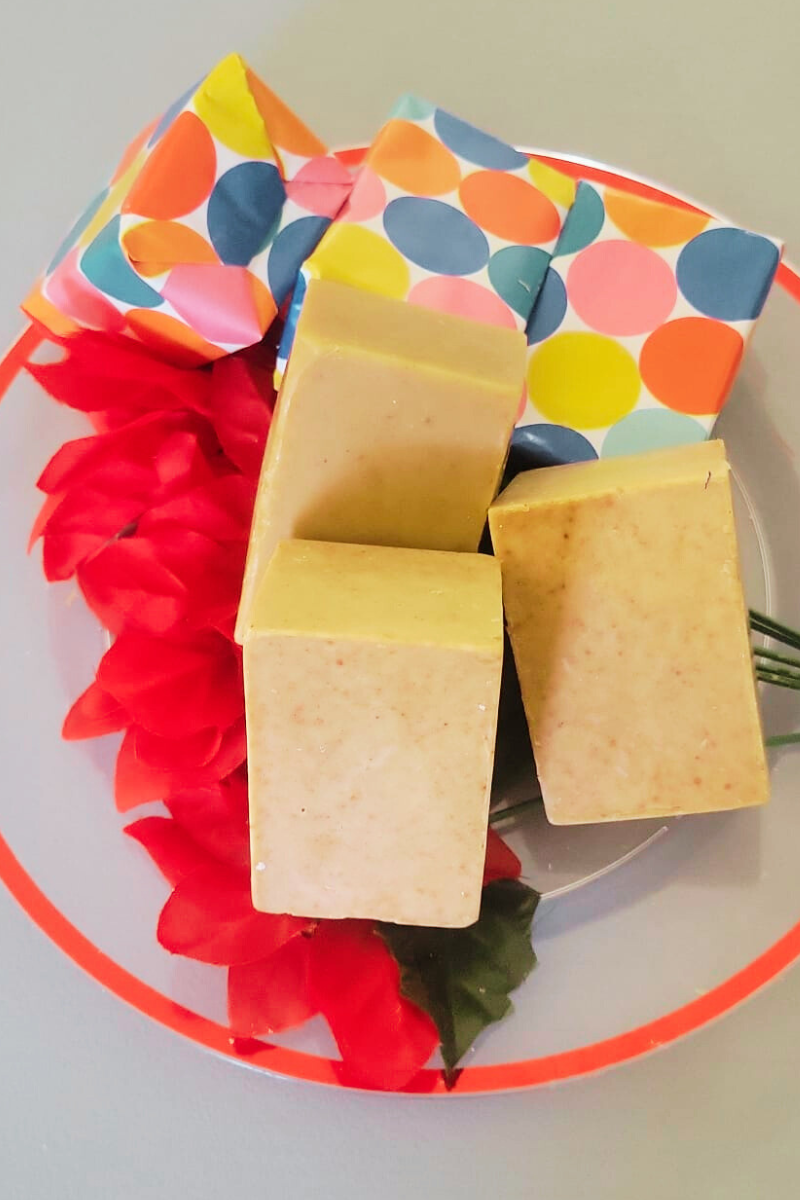 Oatmeal & Turmeric Soap