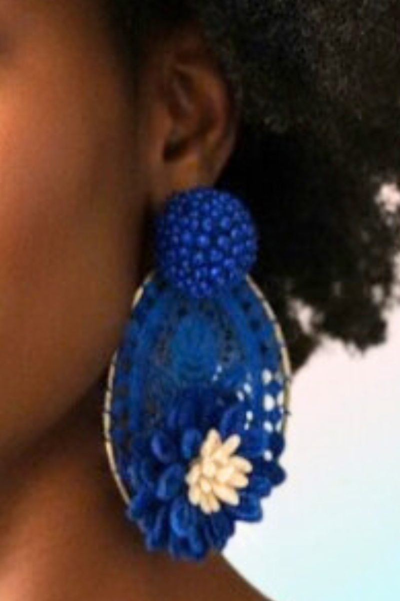 Sauvana Royal Bloom Ovals Earrings